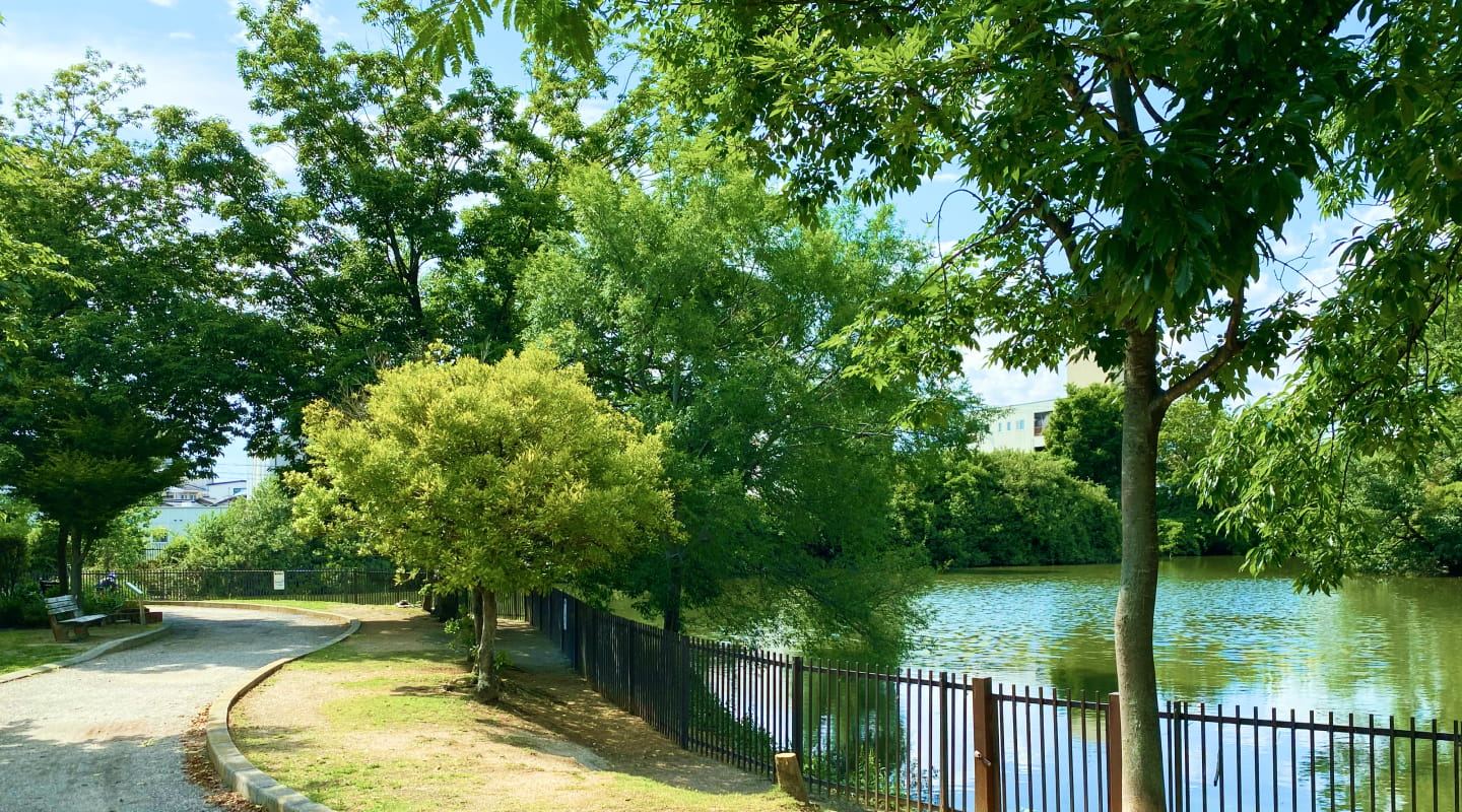 向陵公園 徒歩1分（約40m）・自転車1分（約40m）